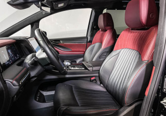 Подержанный автомобиль GAC M8 2024 года (14 фото)