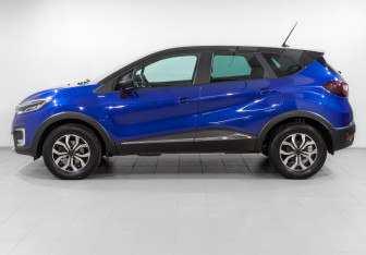 Подержанный автомобиль Renault Kaptur 2020 года (8 фото)