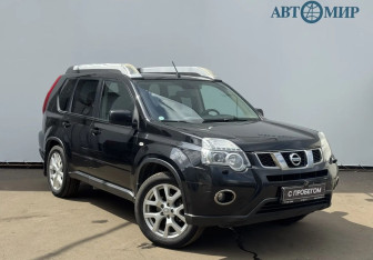 Подержанный автомобиль Nissan X-Trail 2012 года (3 фото)