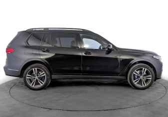 Подержанный автомобиль BMW X7 2020 года (4 фото)