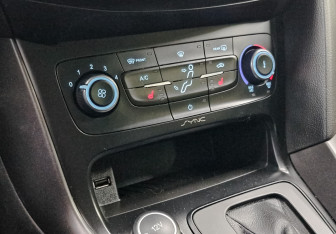 Подержанный автомобиль Ford Focus Hatchback 2018 года (20 фото)