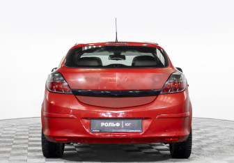 Подержанный автомобиль Opel Astra Hatchback 2008 года (5 фото)
