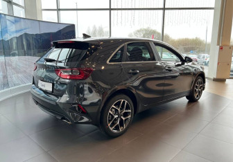 Новый Kia Ceed Hatchback 2025 (4 фото)