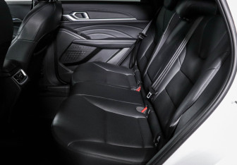 Подержанный автомобиль Haval F7 2024 года (10 фото)