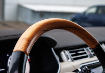 Подержанный автомобиль Land Rover Range Rover 2018 года (32 фото)