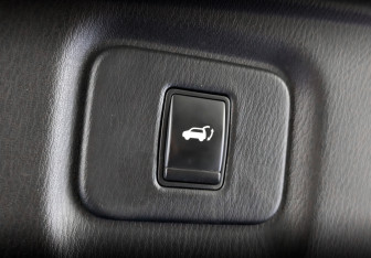 Подержанный автомобиль Infiniti QX60 2019 года (26 фото)