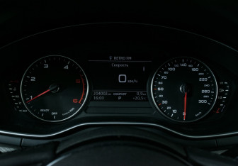 Подержанный автомобиль Audi A5 Coupe 2018 года (13 фото)