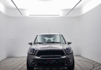 Подержанный автомобиль MINI Countryman 2011 года (2 фото)