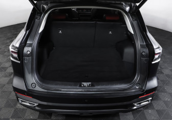 Подержанный автомобиль Changan UNI-S 2024 года (10 фото)