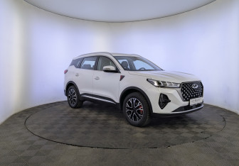 Подержанный автомобиль Chery Tiggo 7 Pro Max 2023 года (3 фото)