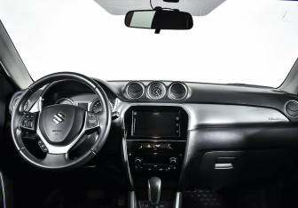 Подержанный автомобиль Suzuki Vitara 2015 года (9 фото)