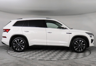 Подержанный автомобиль Skoda Kodiaq 2023 года (4 фото)
