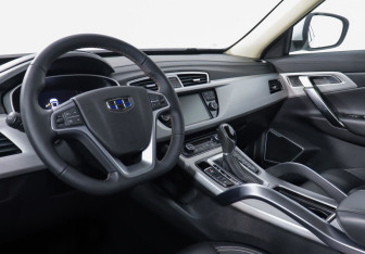 Подержанный автомобиль Geely Atlas 2018 года (9 фото)