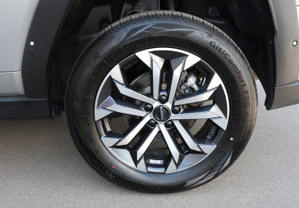 Подержанный автомобиль Haval H7 2025 года (29 фото)
