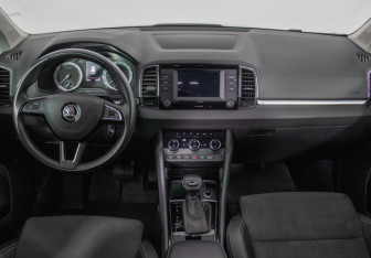 Подержанный автомобиль Skoda Karoq 2020 года (13 фото)