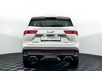 Подержанный автомобиль Chevrolet Captiva 2021 года (6 фото)