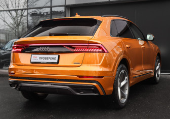 Подержанный автомобиль Audi Q8 2019 года (4 фото)