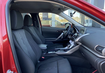 Подержанный автомобиль Mitsubishi Eclipse Cross 2018 года (21 фото)