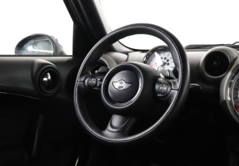 Подержанный автомобиль MINI Countryman 2011 года (15 фото)