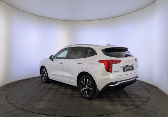 Подержанный автомобиль Haval Jolion 2022 года (7 фото)