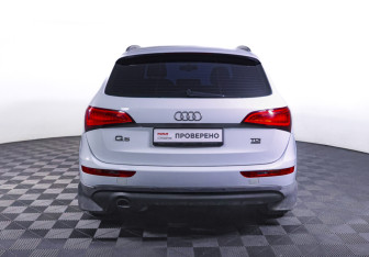Подержанный автомобиль Audi Q5 2014 года (6 фото)