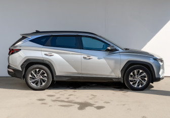 Подержанный автомобиль Hyundai Tucson 2023 года (4 фото)