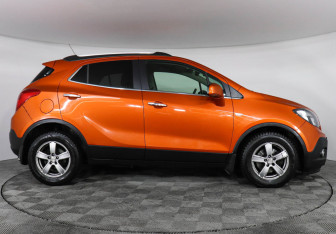 Подержанный автомобиль Opel Mokka 2014 года (4 фото)