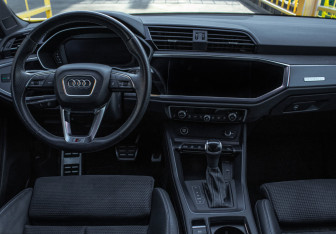 Подержанный автомобиль Audi Q3 Sportback 2021 года (10 фото)