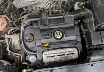 Подержанный автомобиль Volkswagen Tiguan 2014 года (9 фото)