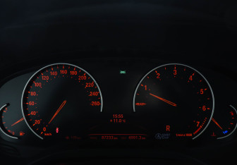 Подержанный автомобиль BMW X3 2020 года (13 фото)