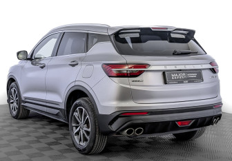 Подержанный автомобиль Geely Coolray 2023 года (7 фото)