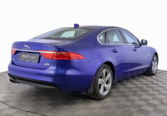 Подержанный автомобиль Jaguar XF Sedan 2019 года (5 фото)