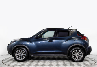 Подержанный автомобиль Nissan Juke 2012 года (17 фото)