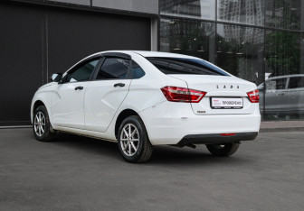 Подержанный автомобиль LADA (ВАЗ) Vesta Sedan 2020 года (6 фото)