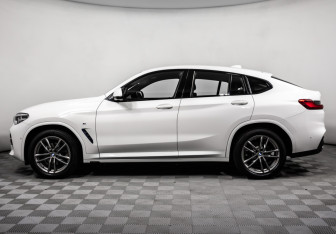 Подержанный автомобиль BMW X4 2019 года (8 фото)