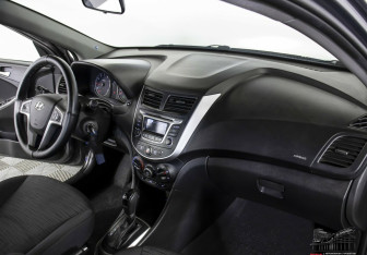 Подержанный автомобиль Hyundai Solaris Sedan 2014 года (8 фото)