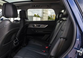 Подержанный автомобиль Chery Tiggo 8 Pro Max 2023 года (15 фото)