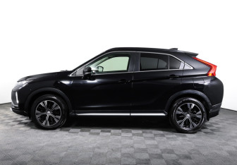 Подержанный автомобиль Mitsubishi Eclipse Cross 2018 года (8 фото)