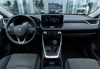 Новый Toyota RAV4 2025 (35 фото)