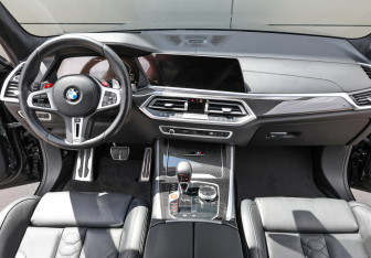 Подержанный автомобиль BMW X5 M 2021 года (15 фото)