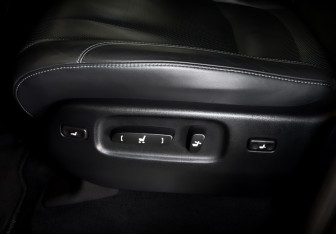 Подержанный автомобиль Lexus LX 2021 года (21 фото)