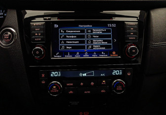 Подержанный автомобиль Nissan X-Trail 2022 года (15 фото)