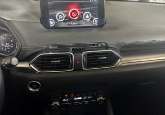 Подержанный автомобиль Mazda CX-5 2020 года (14 фото)