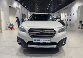Подержанный автомобиль Subaru Outback Wagon 2017 года (2 фото)