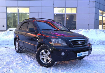 Подержанный автомобиль Kia Sorento 2007 года (3 фото)