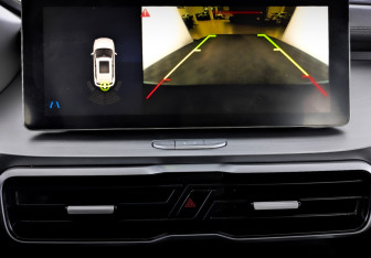 Подержанный автомобиль Geely Coolray 2022 года (25 фото)