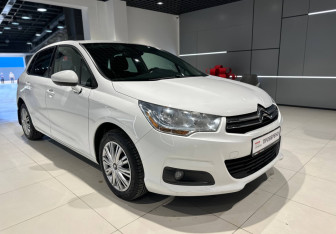 Подержанный автомобиль Citroen C4 Hatchback 2011 года (2 фото)
