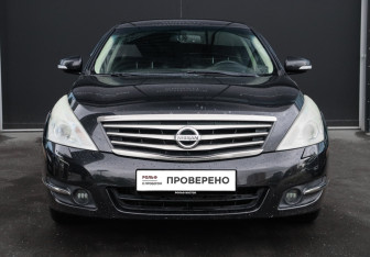 Подержанный автомобиль Nissan Teana 2011 года (2 фото)