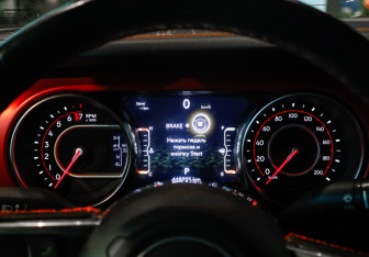 Подержанный автомобиль Jeep Gladiator 2022 года (28 фото)