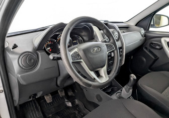 Подержанный автомобиль LADA (ВАЗ) Largus Wagon 2021 года (16 фото)